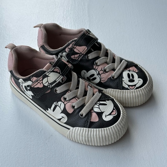 H&M Minnie Mouse Black Sneakers size Toddler 10 - Picture 1 of 10